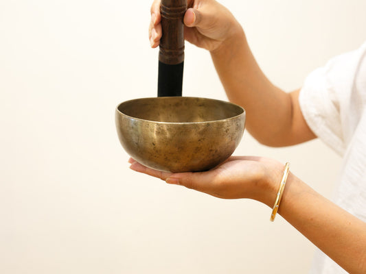 Small Tara Singing Bowl - Base Note D#4 (311 Hz)