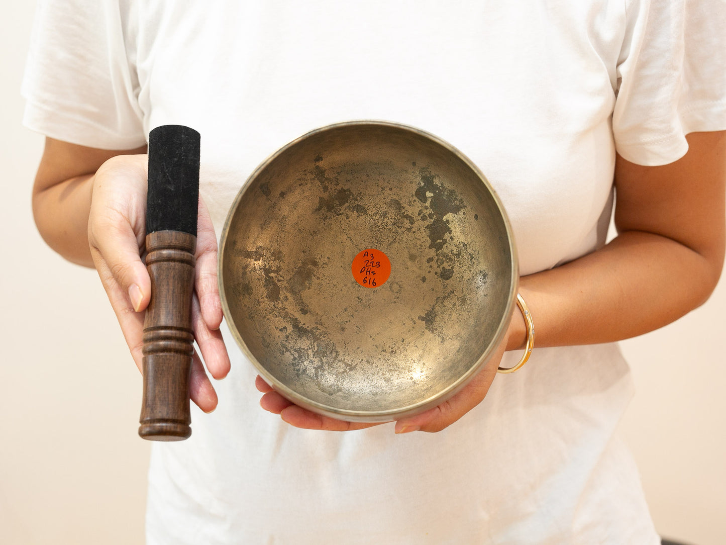 Remuna Singing Bowl - Base note A3 (223 Hz)