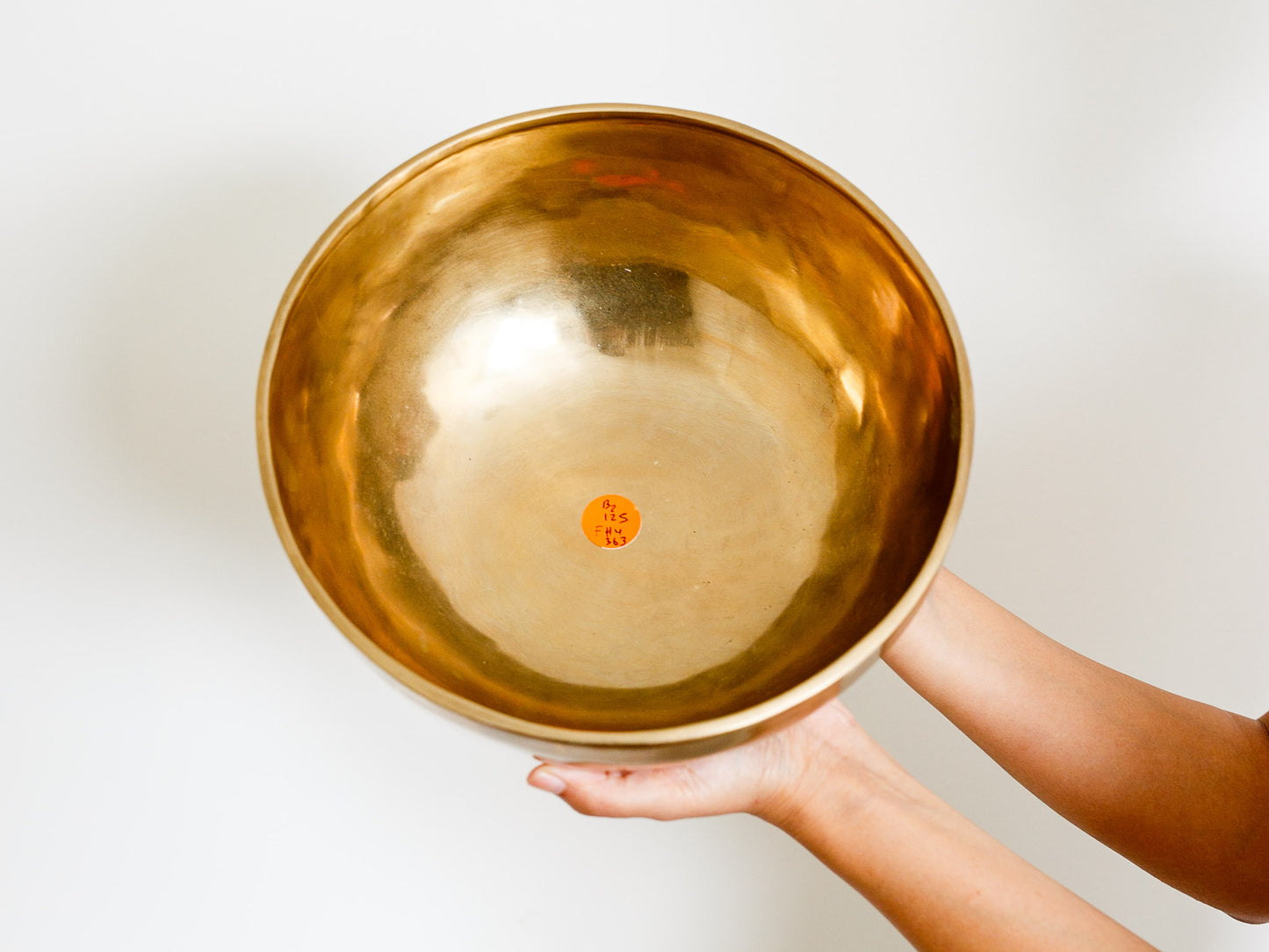 Contemporary Flow Singing Bowl - Base Note B2 125 Hz