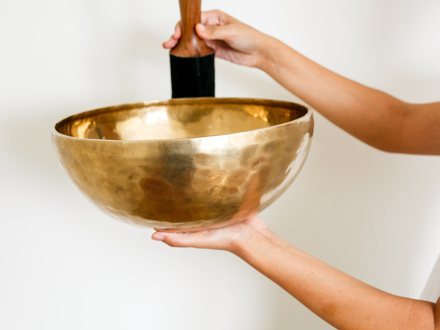Contemporary Flow Singing Bowl - Base Note G2 99 Hz