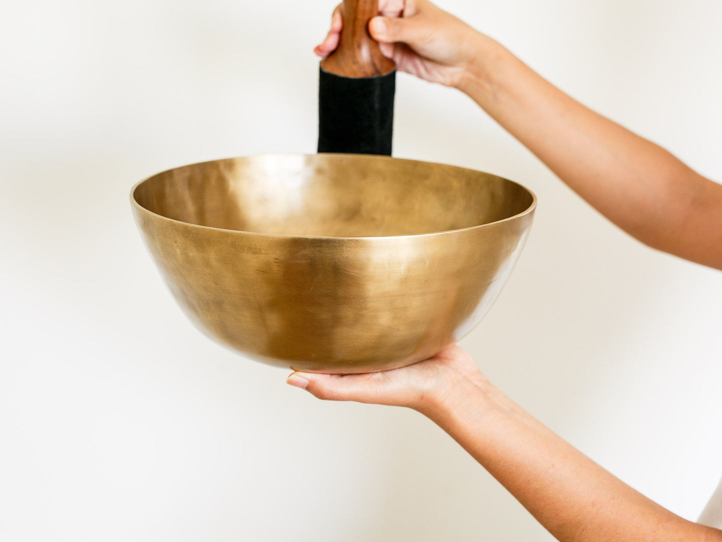 Head Therapy Bowl - E2 (83 Hz)