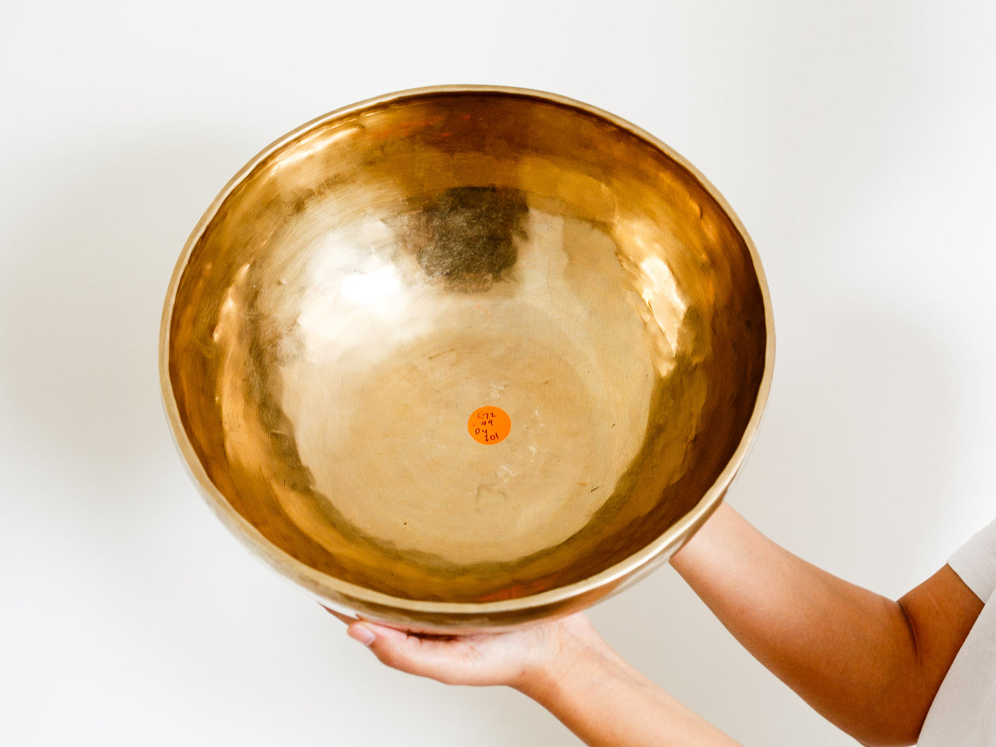 Contemporary Flow Singing Bowl - Base Note G2 99 Hz