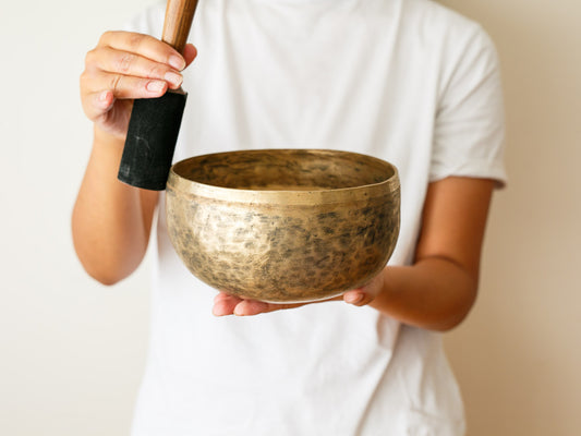 Tara Singing Bowl - Base Note D#3 (152 Hz)