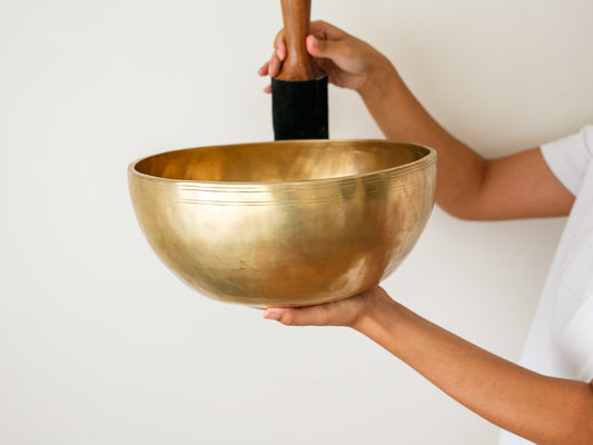 Low and Light Bowl - Base note G#2 106 Hz