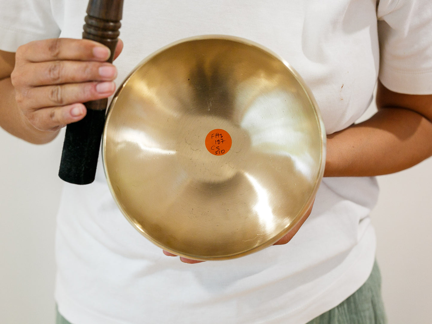 17.5 cms Easy Play Singing Bowl – F#3 187 Hz