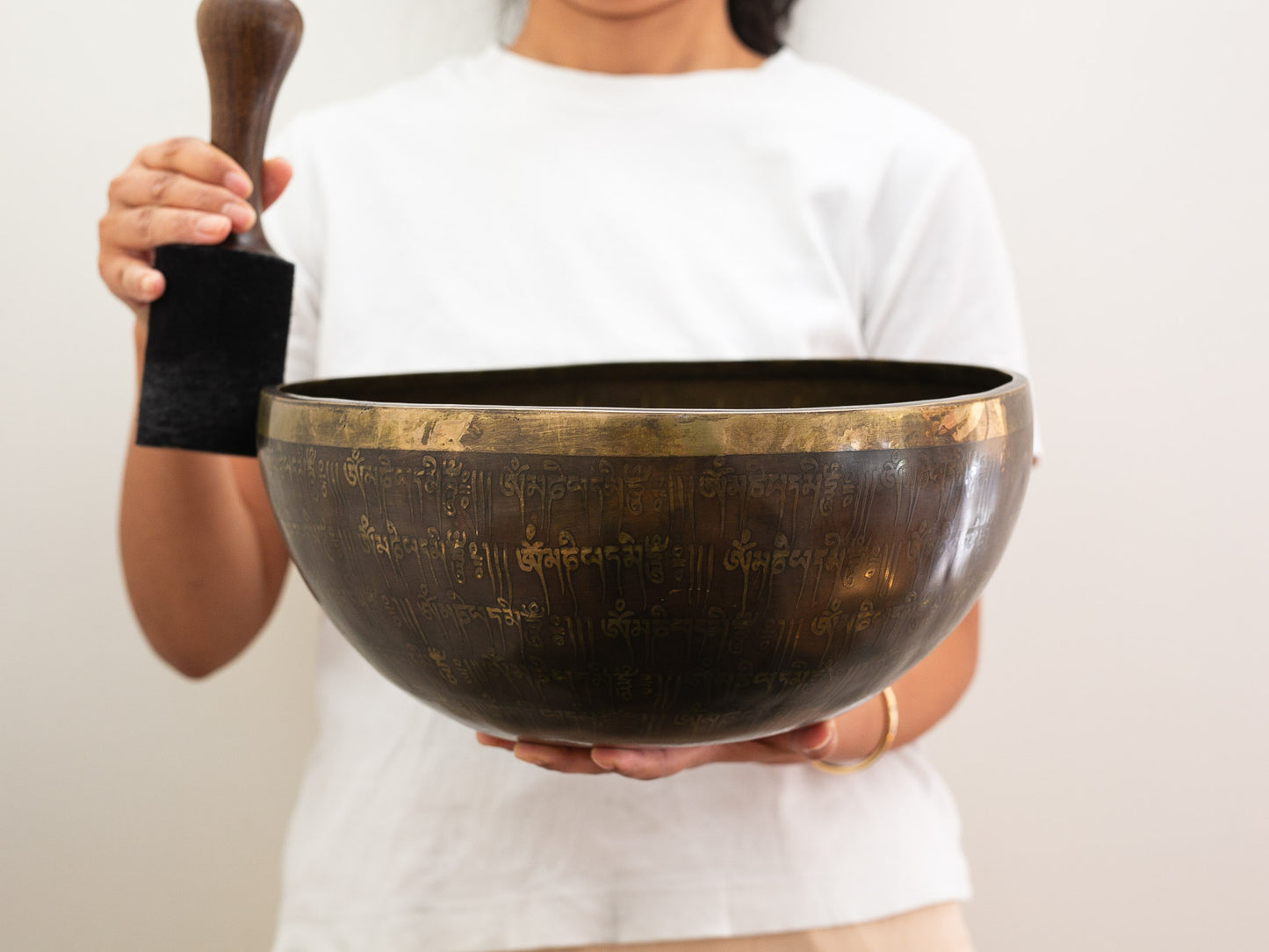 Large Compassion Tibetan Singing Bowl - Base note G# 105 Hz