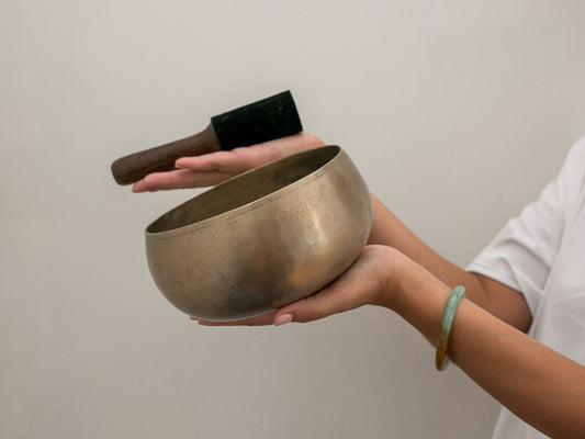 Remuna Singing Bowl - D3 (145 Hz)