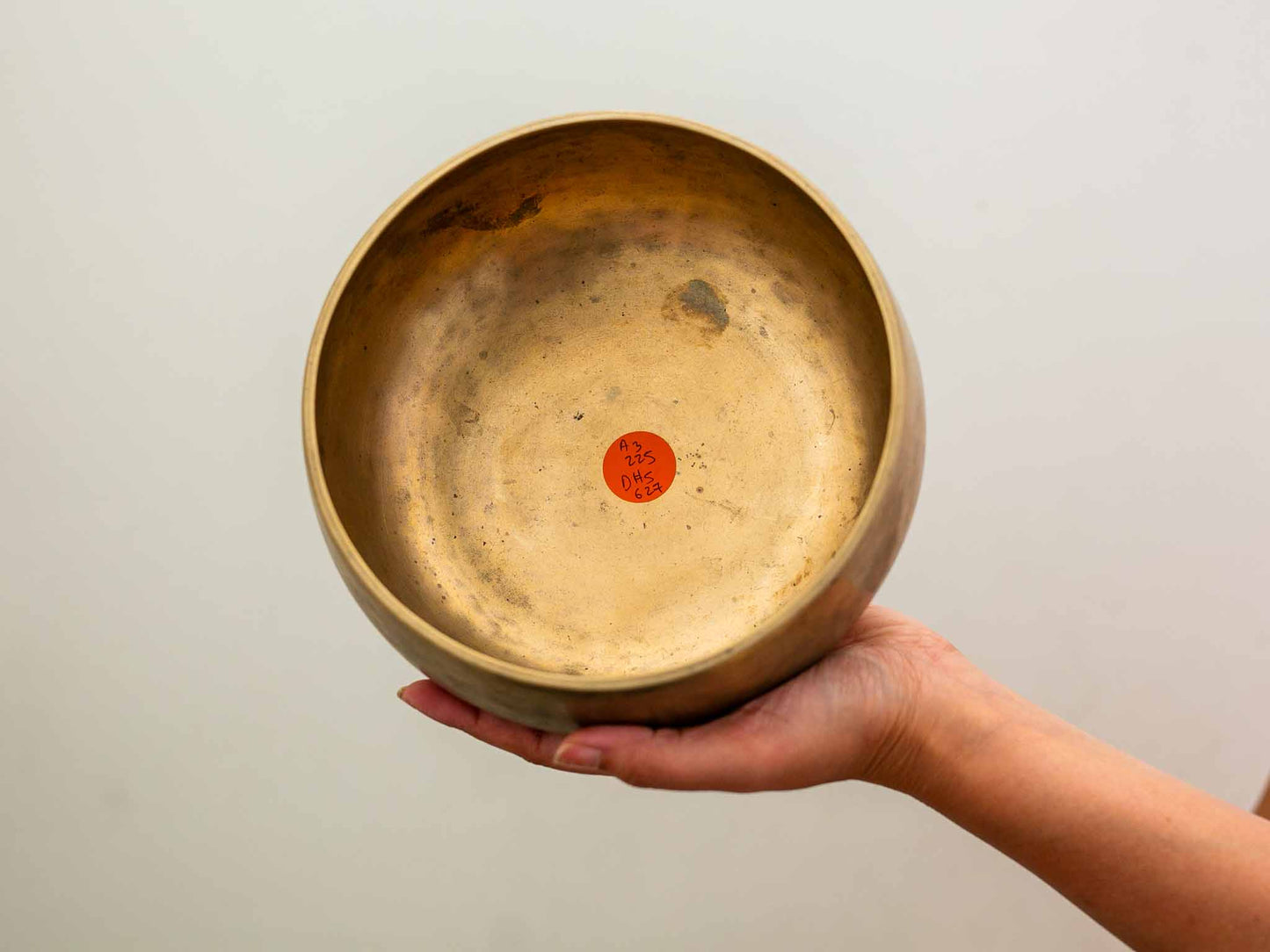 Remuna Singing Bowl - A3 (225 Hz)