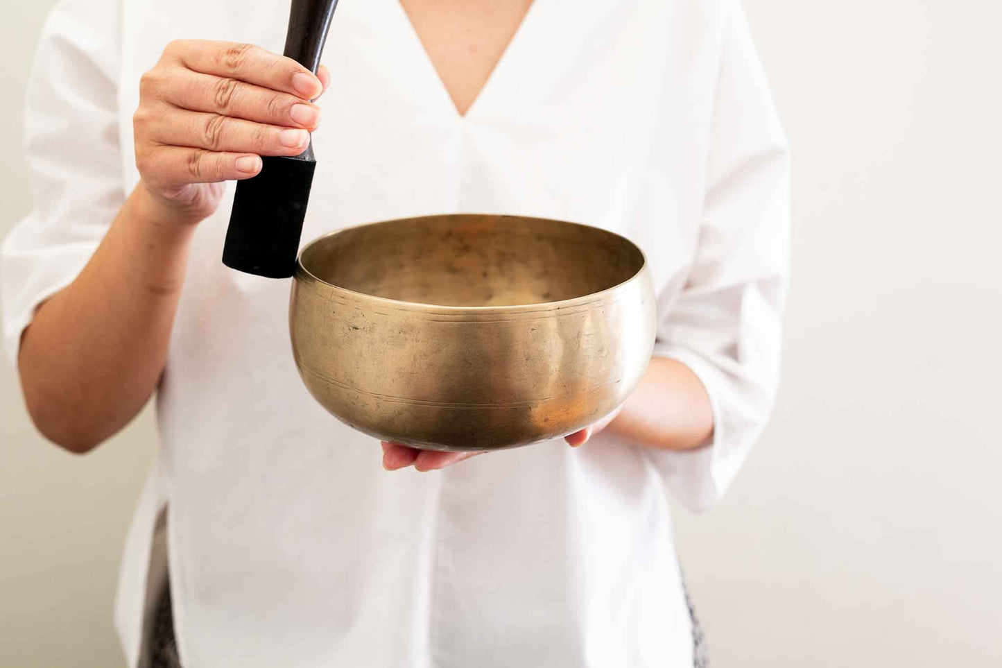 Remuna Singing Bowl - D#3 (153 Hz)