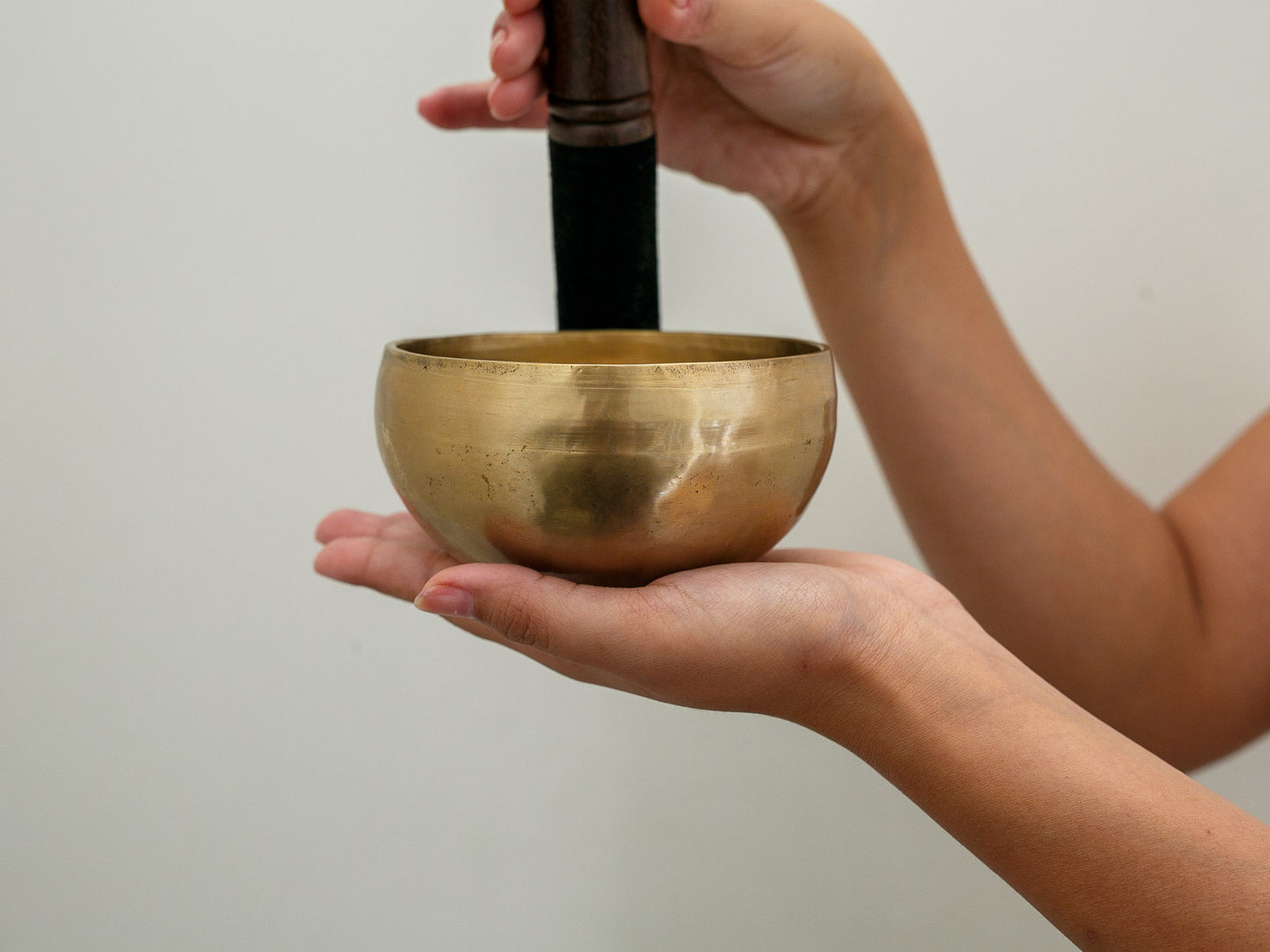 Small Hand Hammered Singing Bowl - Base note D4 (297 Hz)