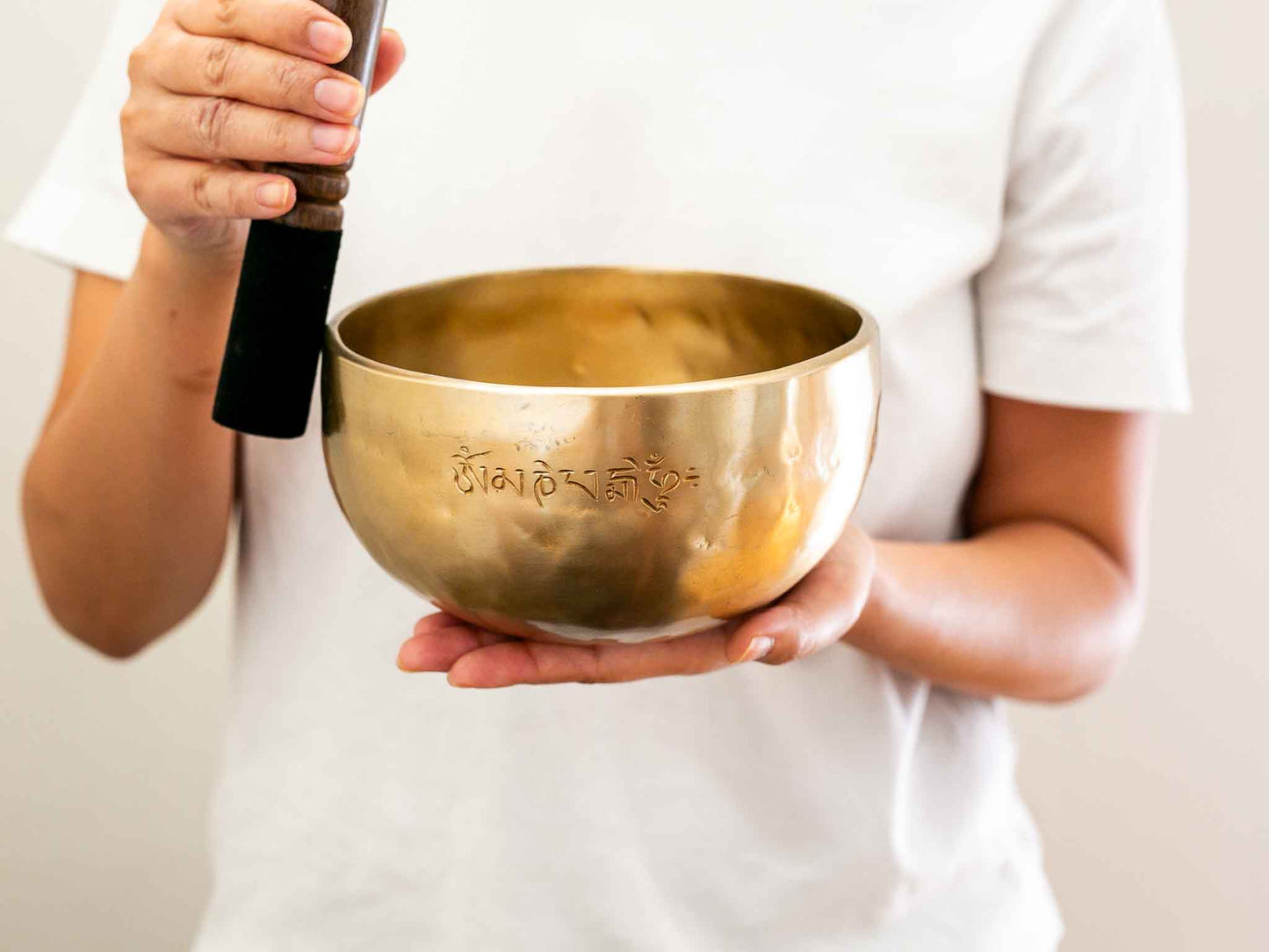 Hand Hammered Moon Singing Bowl - Base Note E4 (324) Hz