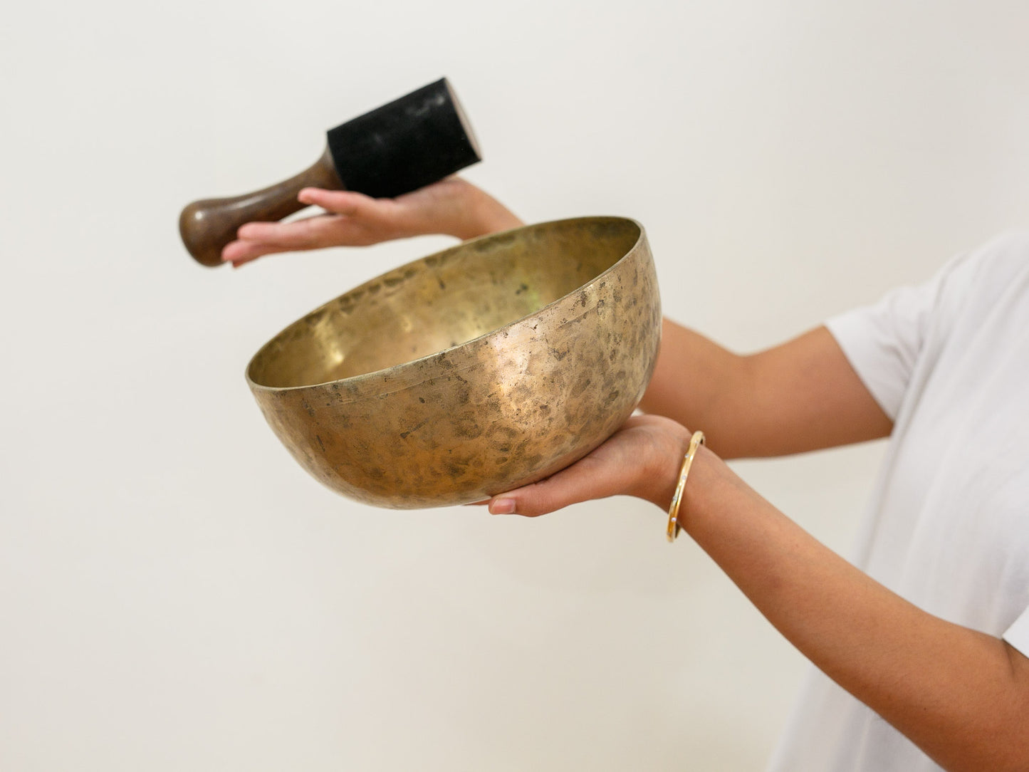 Medium Serenity Tibetan Singing Bowl - G#2 104 Hz