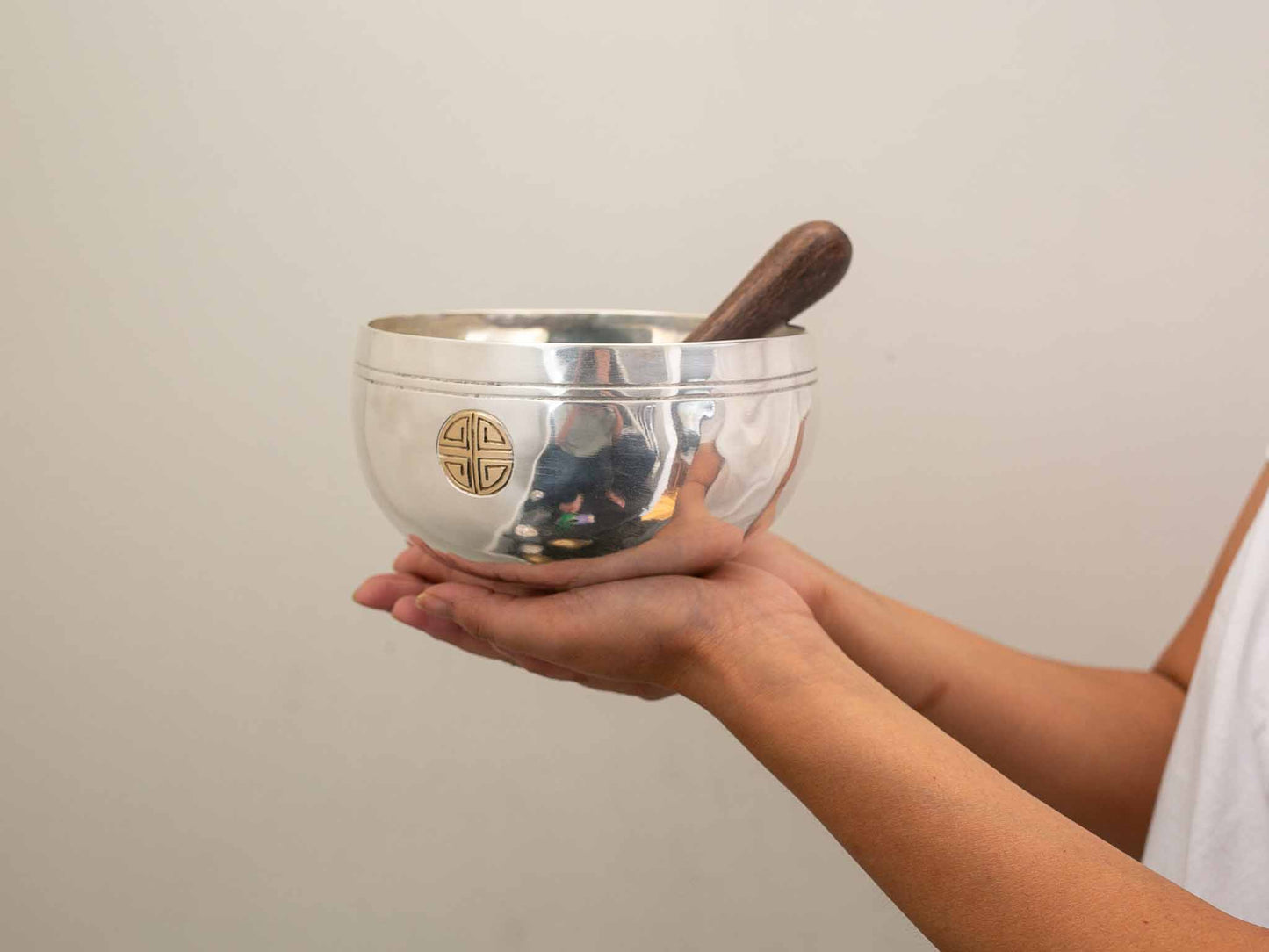Silver Moon Singing Bowl - Base Note C4 (261)