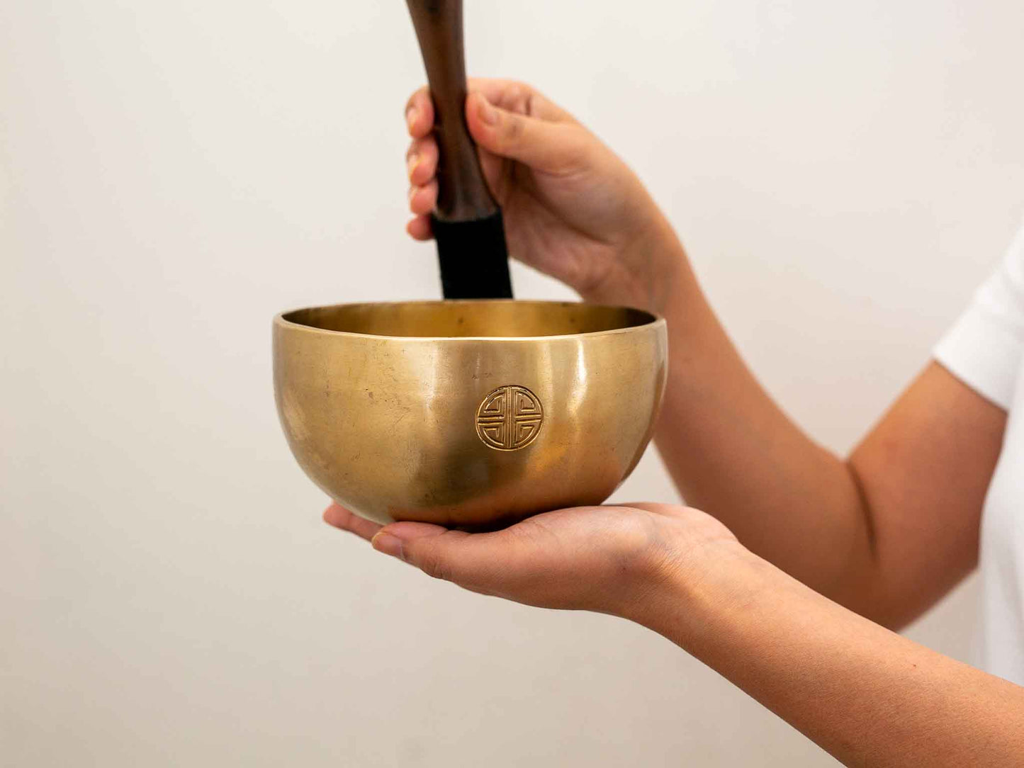 Hand Hammered Moon Singing Bowl - Base Note E4 333 Hz