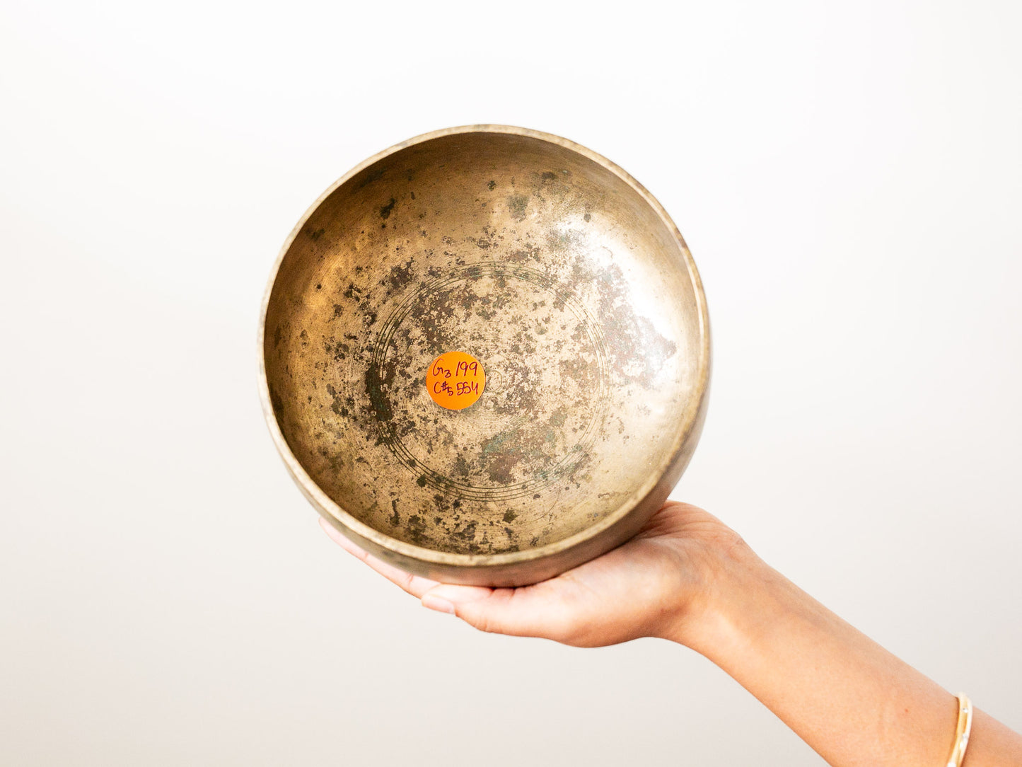 Remuna Singing Bowl - G3 (199 Hz)