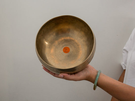 Remuna Singing Bowl - D3 (147 Hz)