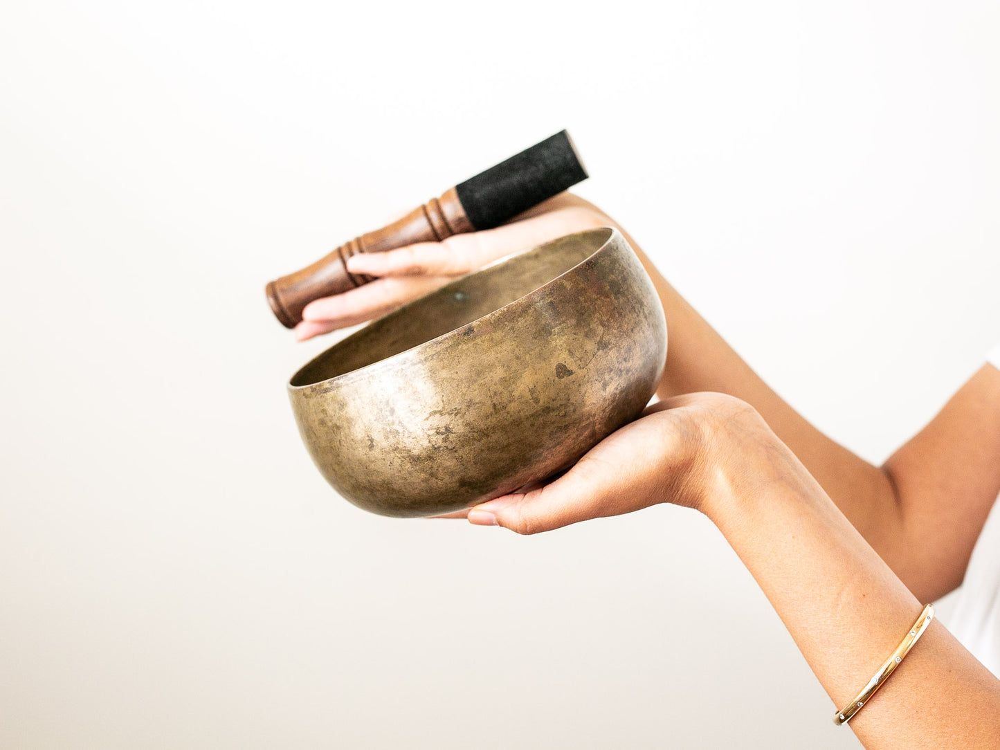 Remuna Singing Bowl - F#3 (190 Hz)