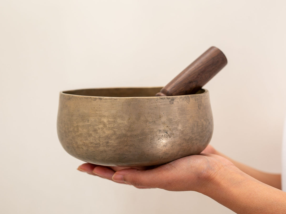 Remuna Singing Bowl - G3 (197 Hz)
