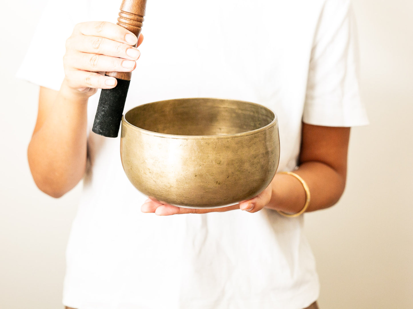 Remuna Singing Bowl - F#3 (184 Hz)