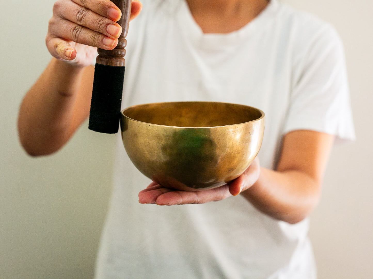 Small Hand Hammered Singing Bowl - Base note F4 (339)