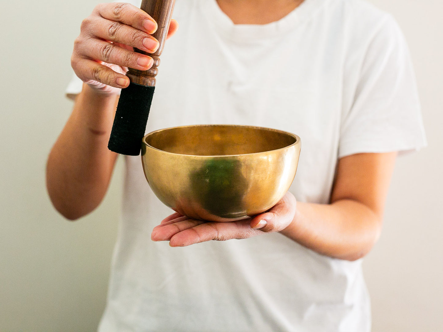 Small Hand Hammered Singing Bowl - Base note F4 (365)