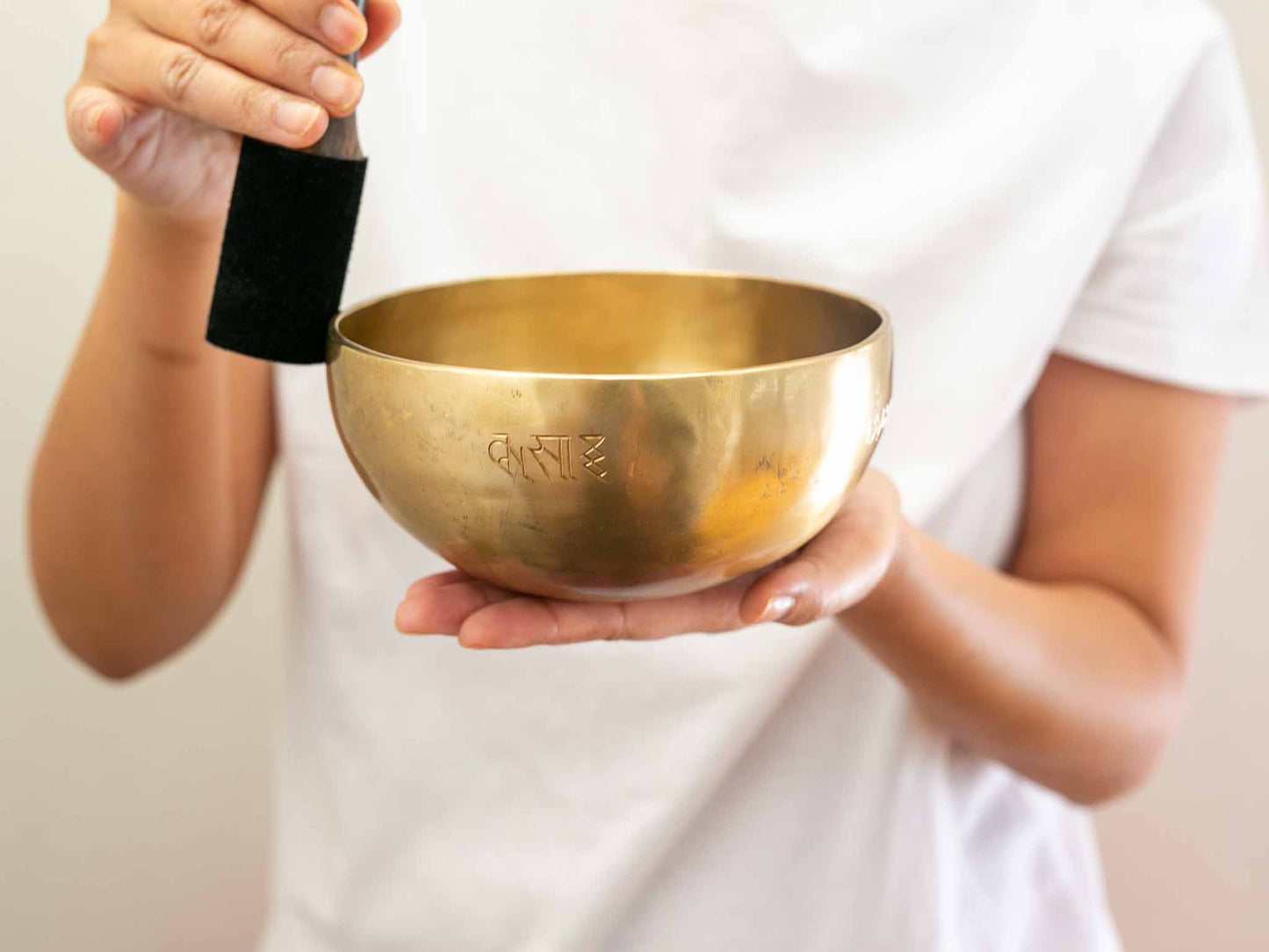 Hand Hammered Moon Singing Bowl - Base Note D#4 310 Hz