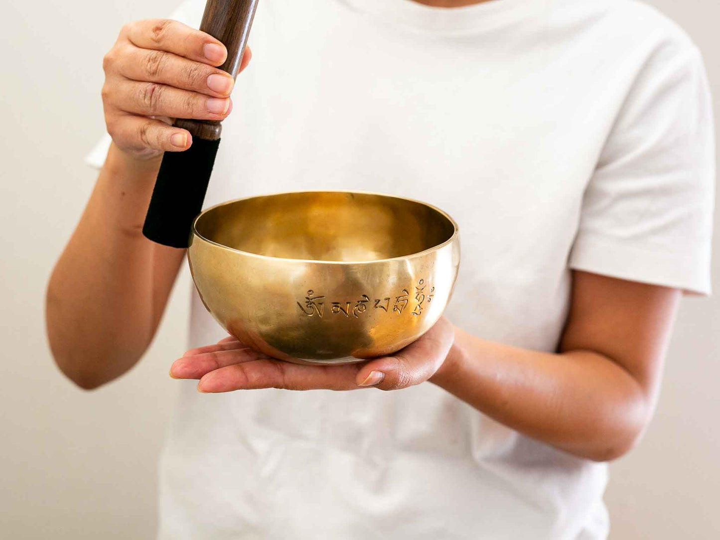 Hand Hammered Moon Singing Bowl - Base Note E4 (321) Hz