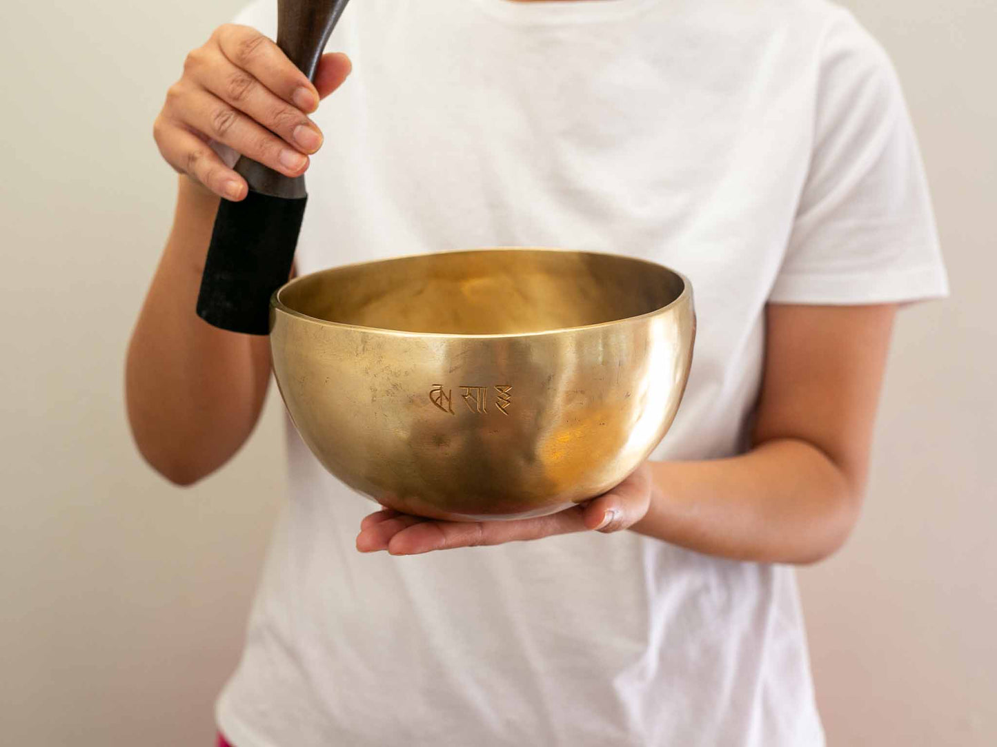 Hand Hammered Moon Singing Bowl - Base Note G#2 104 Hz