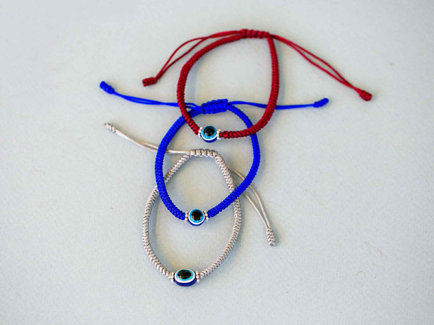 Minimal Evil Eye Bracelet (3 colour choices)