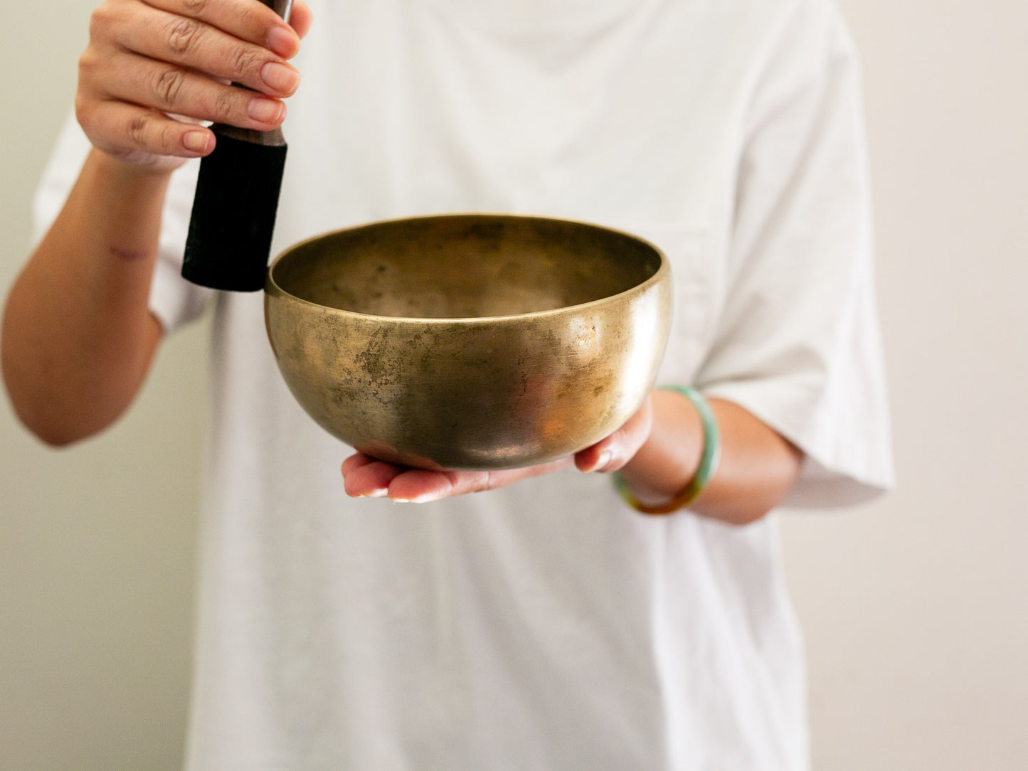 Tara Singing Bowl - Base Note C#4 (302 Hz)