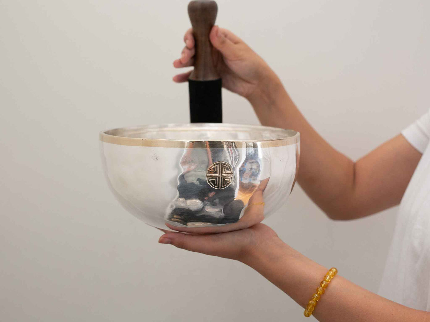 Silver Moon Singing Bowl - Base Note D#3 (151 Hz)