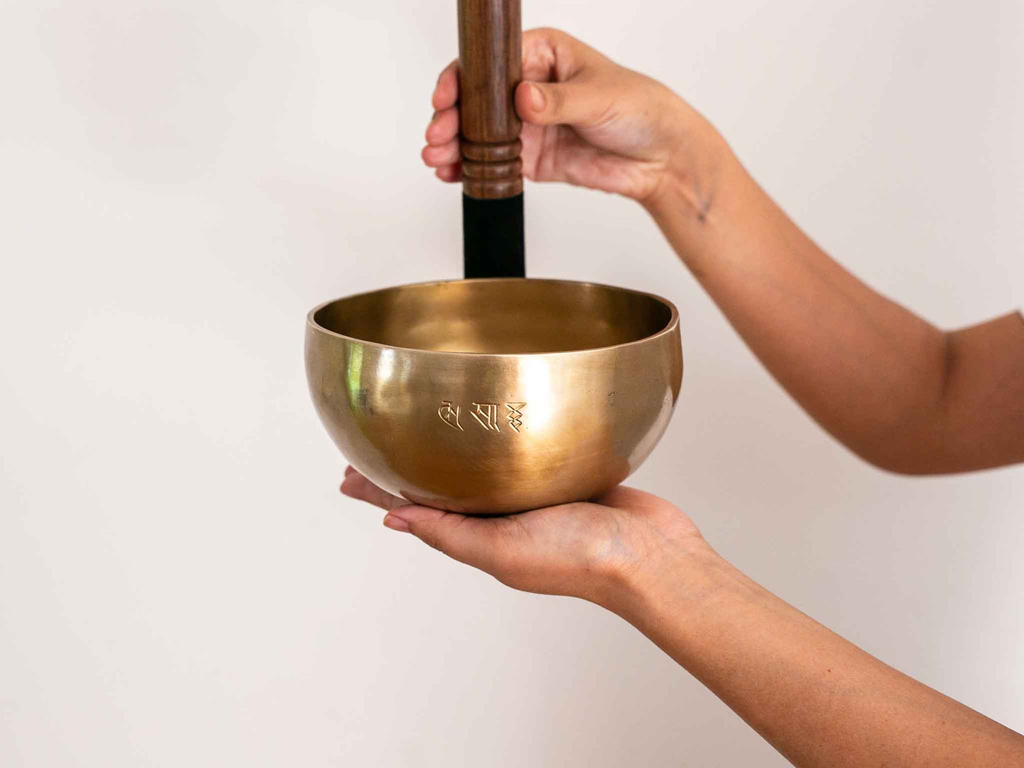 Hand Hammered Moon Singing Bowl - Base Note D4 289 Hz