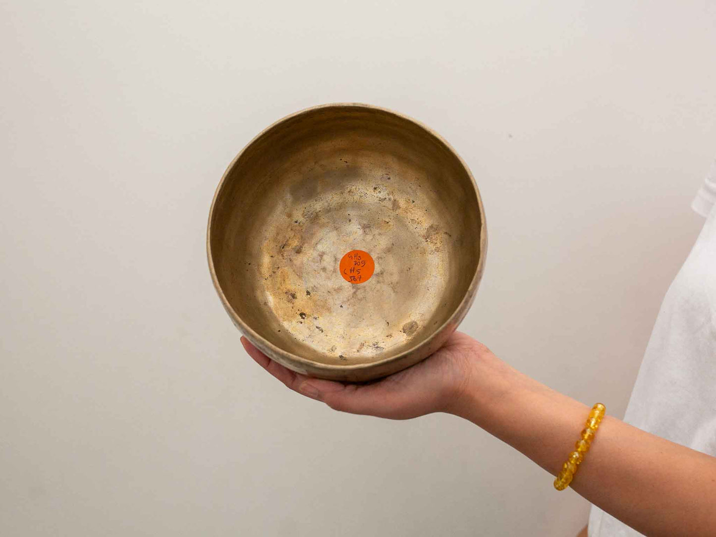 Tara Singing Bowl - Base Note G#3 (205 Hz)