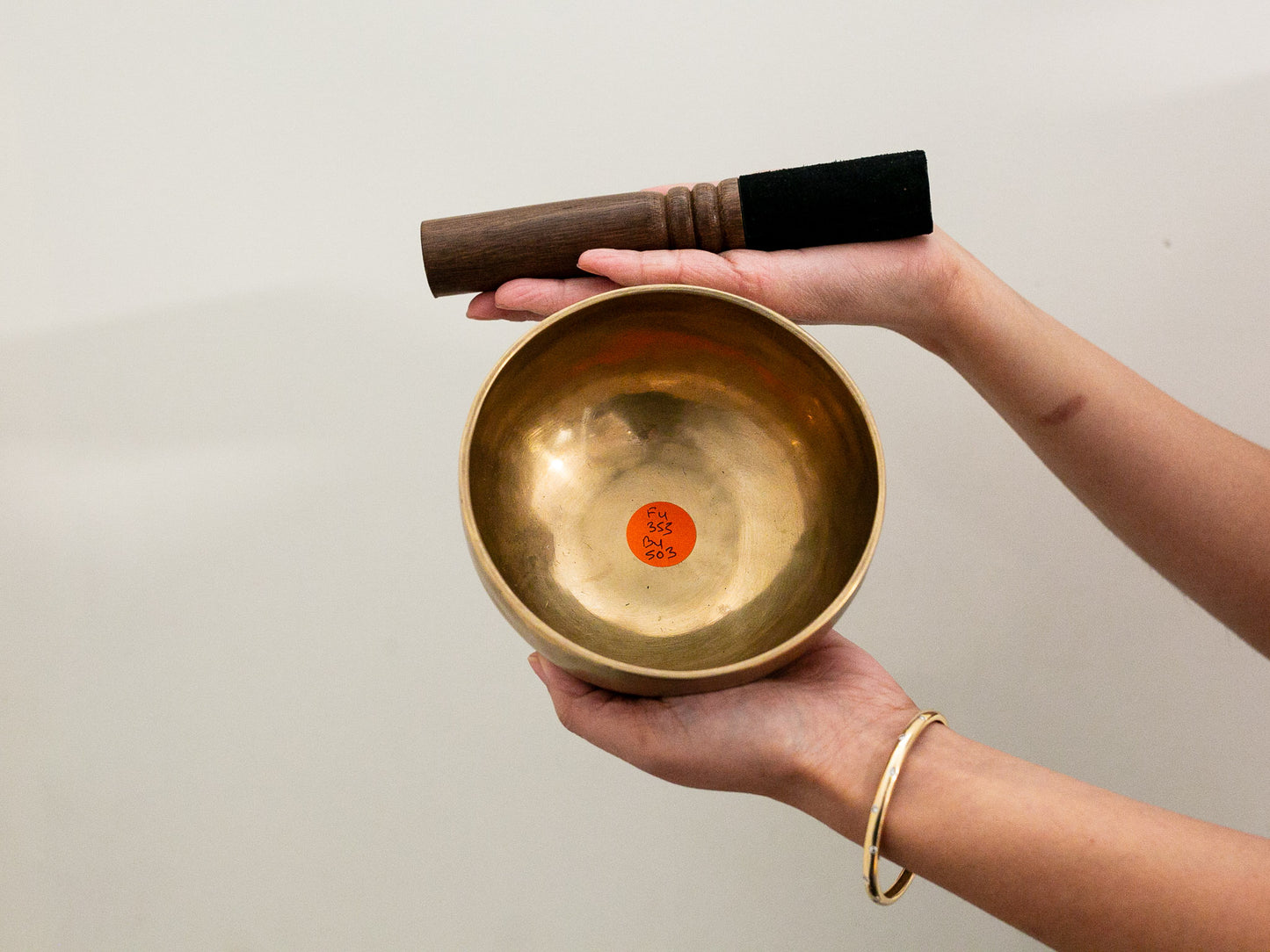 Small Contemporary Flow Singing Bowl - Base note F4 (355)