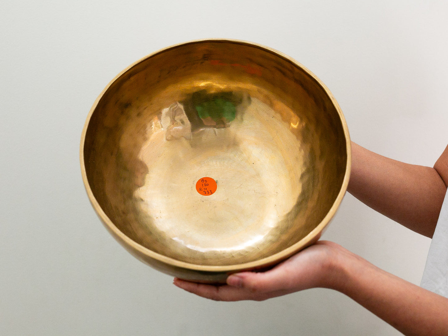 Hand Hammered Singing Bowl - Base Note B2 120Hz