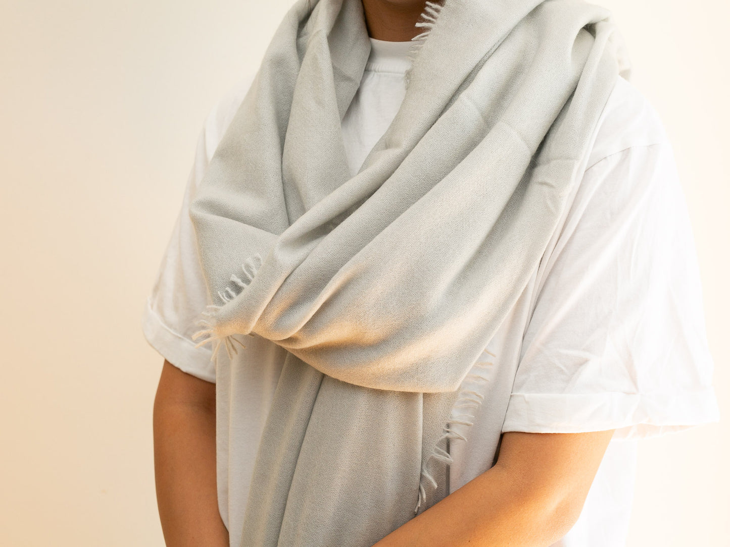 (A Grade) Fine Chyangra Pashmina Shawl