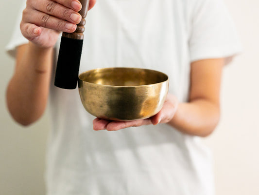 Small Tara Singing Bowl - Base Note D4 (290)