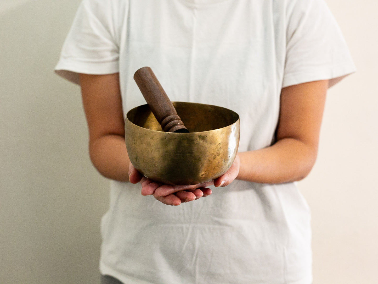 Small Tara Singing Bowl - Base Note A3 (218)