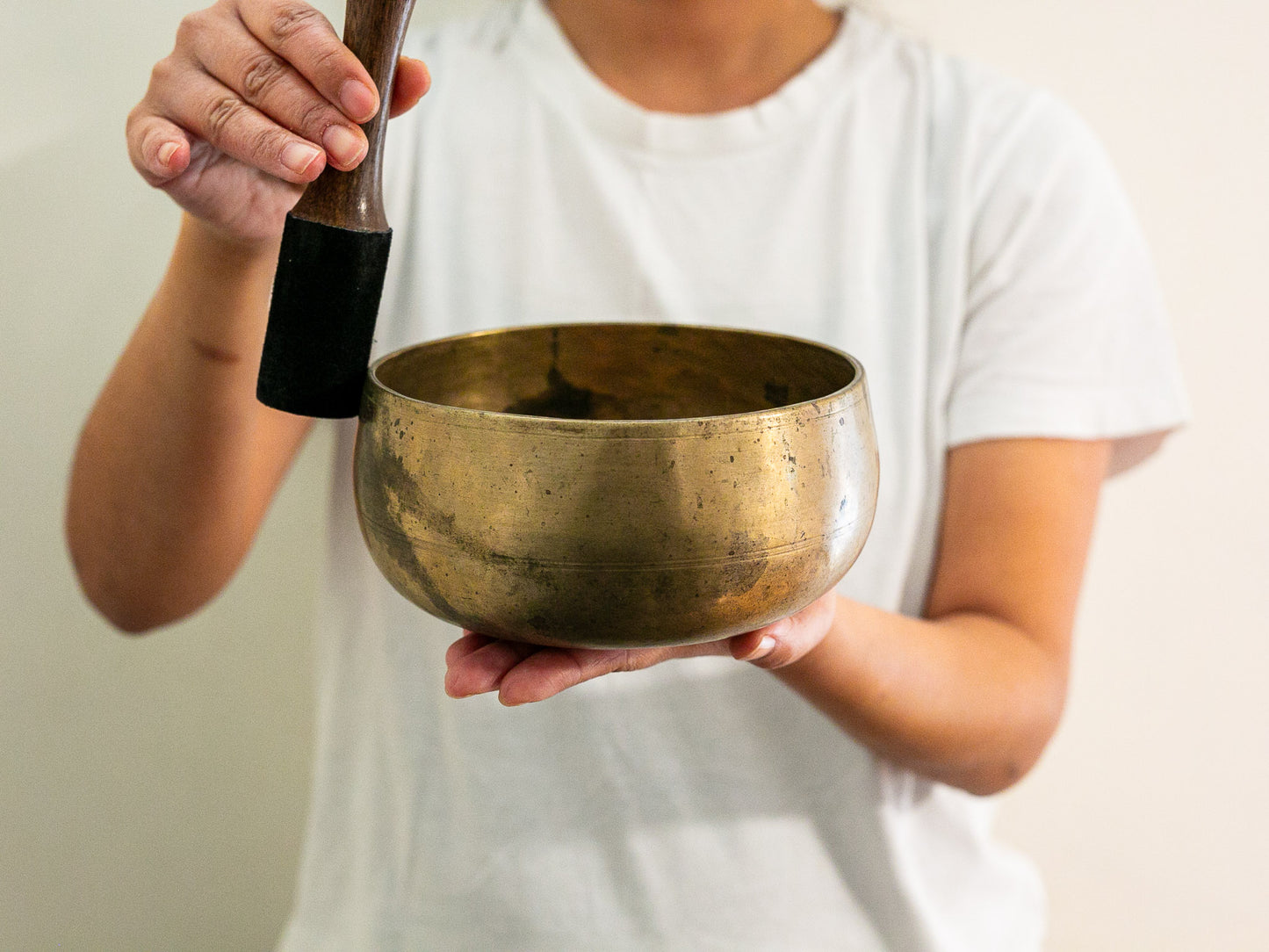 Remuna Singing Bowl - A#3 (230 Hz)