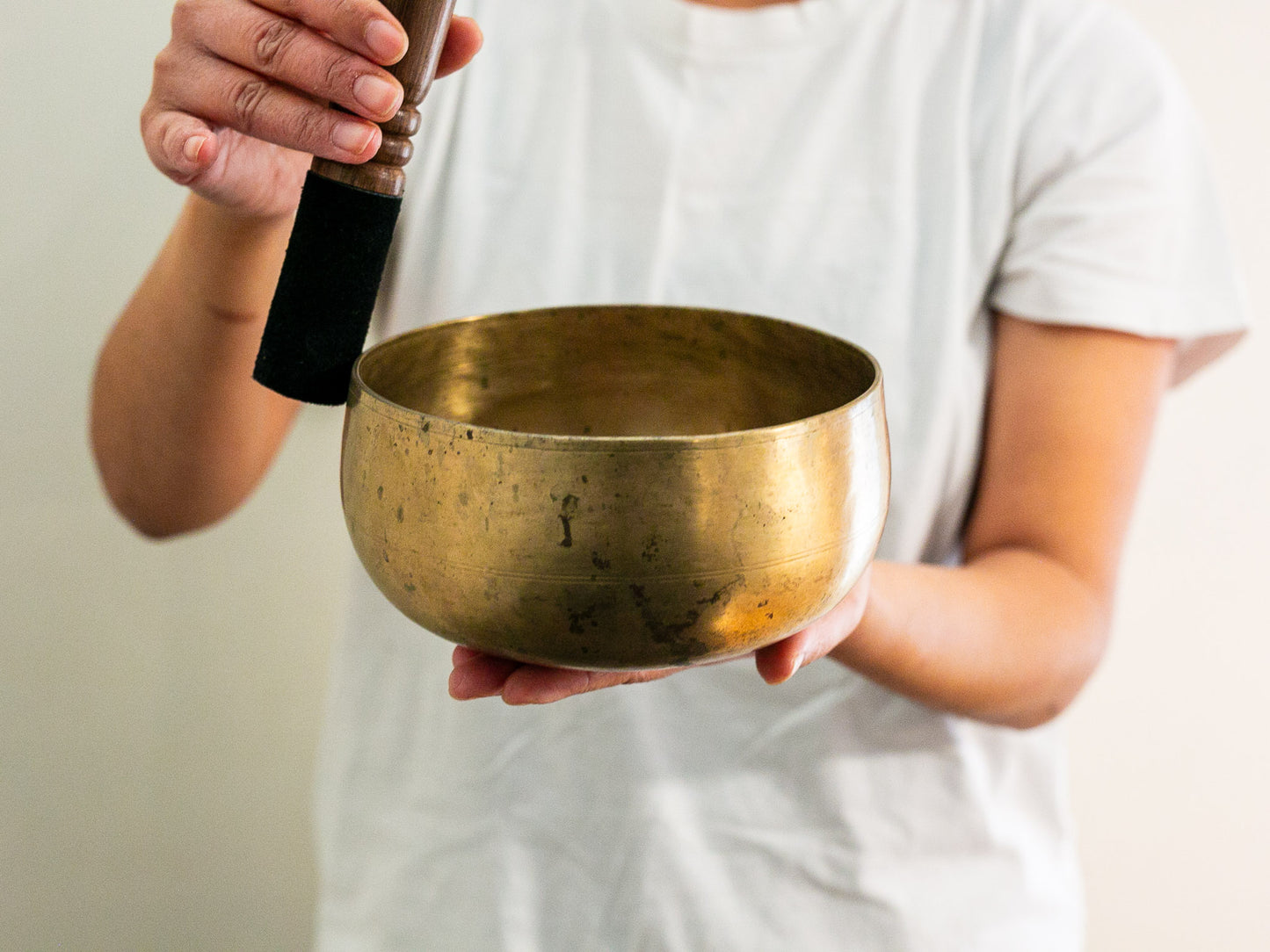 Remuna Singing Bowl - F#3 (181 Hz)