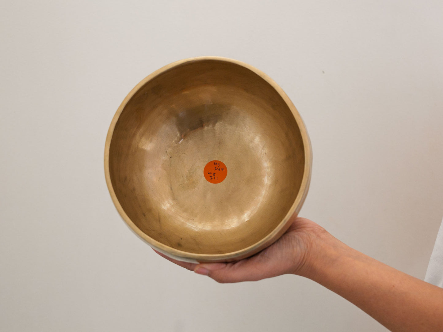 Hand Hammered Singing Bowl - Base Note B3 247