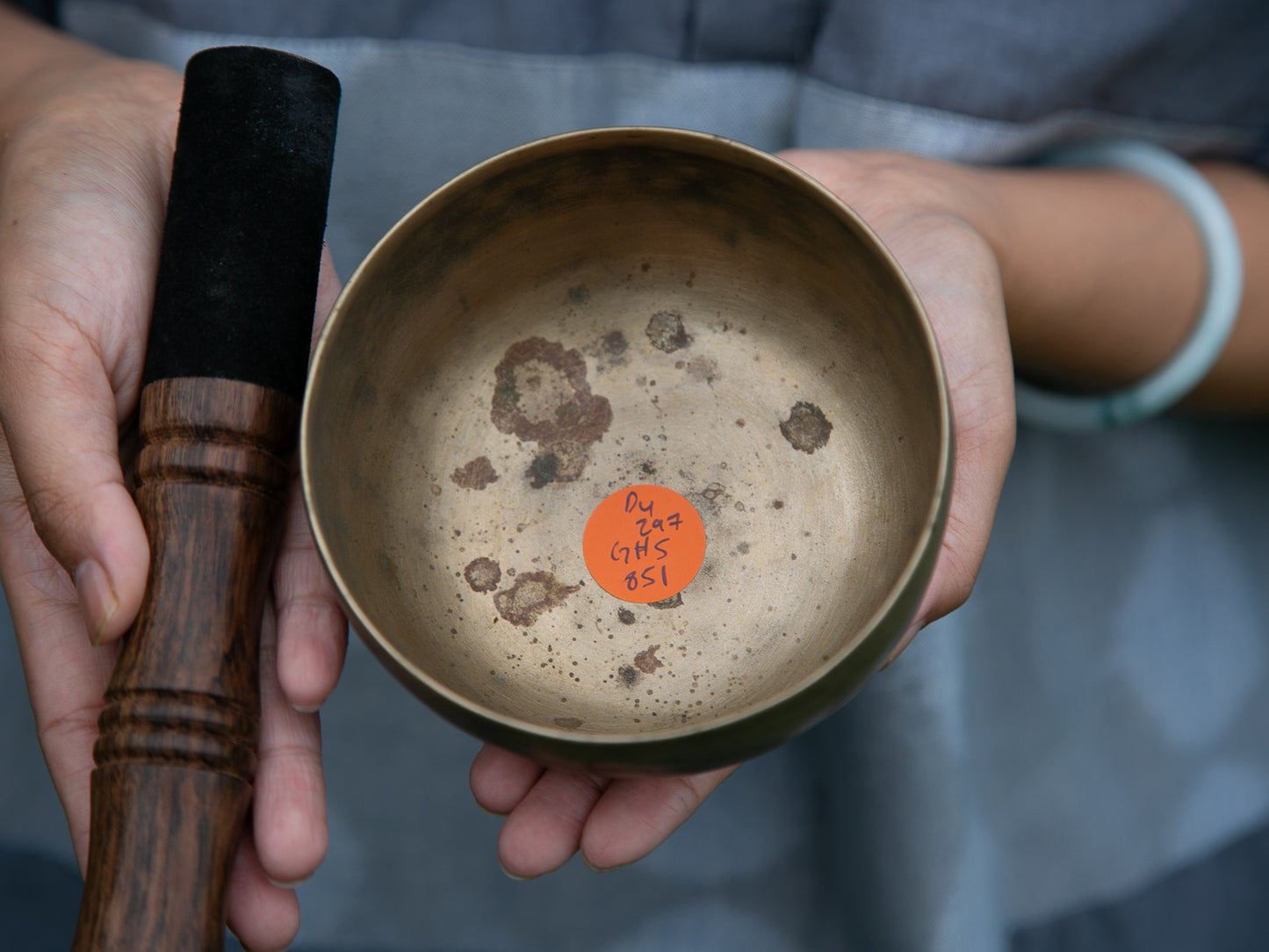 Small Old 'Tara' Singing Bowl - Base Note D4 (297 Hz)