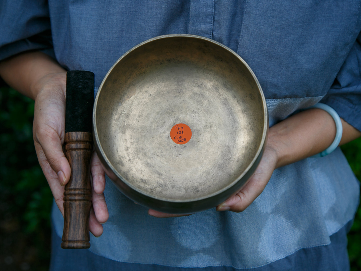 Remuna Singing Bowl - Base note F#3 (181 Hz)