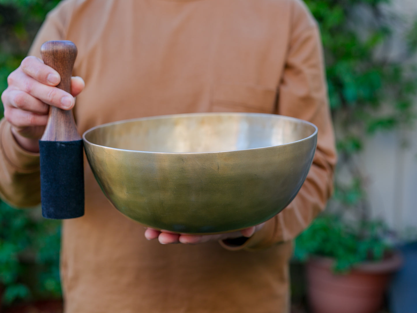 Head Therapy Bowl - E2 80 Hz
