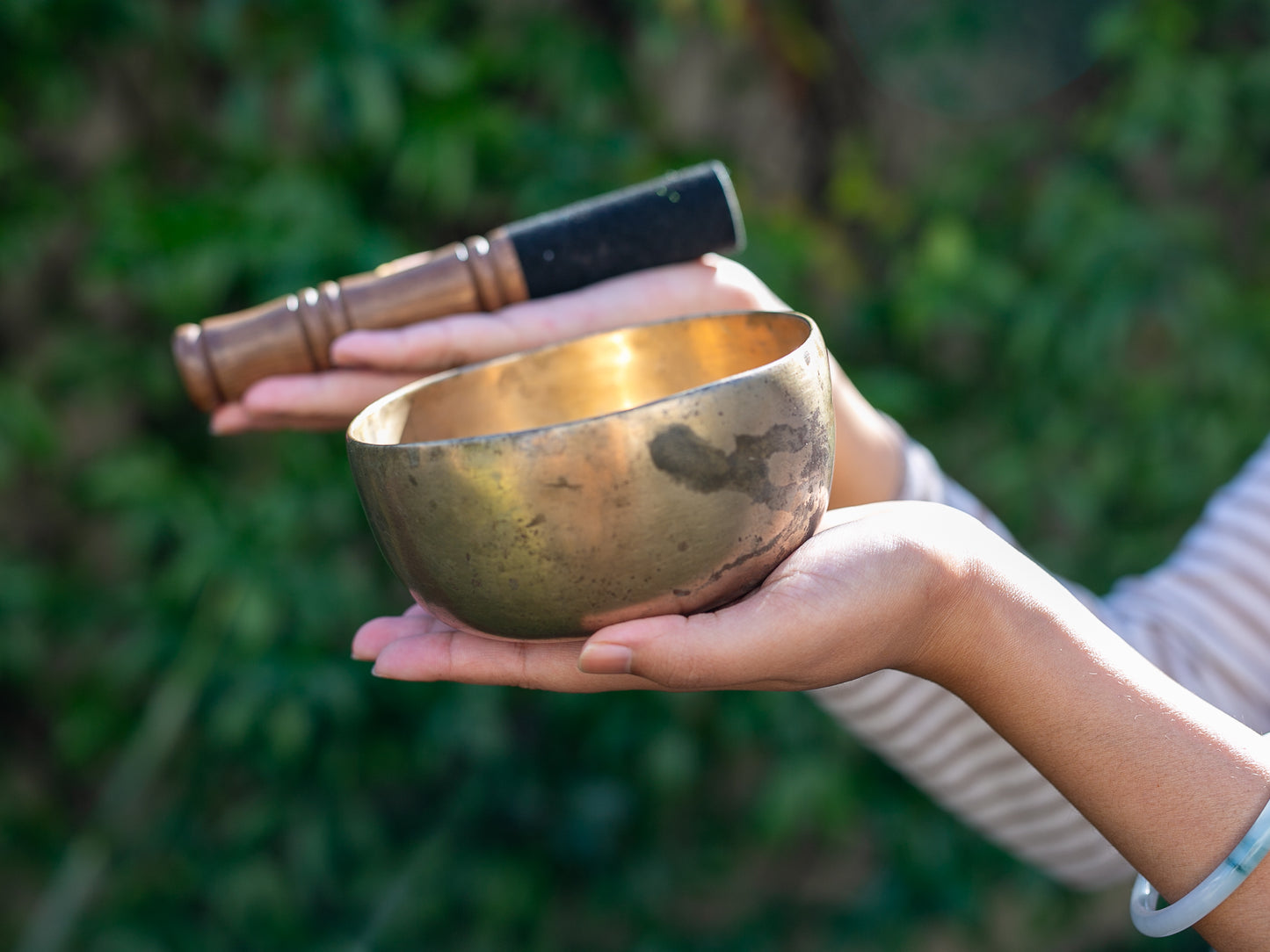 Small Old 'Tara' Singing Bowl - Base Note D# (305 Hz)
