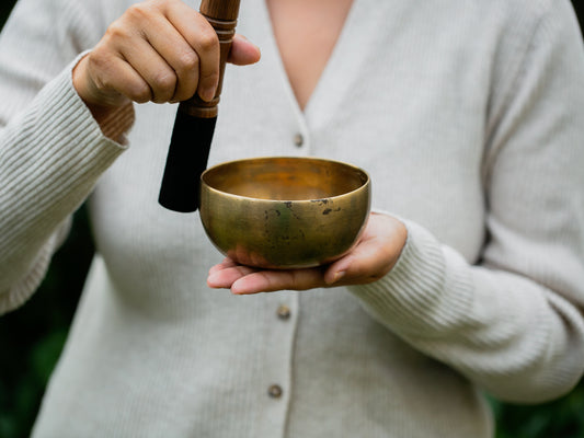 Small Old 'Tara' Singing Bowl - Base Note F4 (345 Hz)