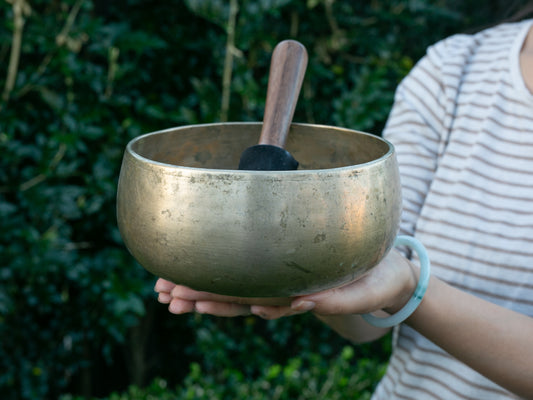 Remuna Singing Bowl - Base note A3 (224 Hz)