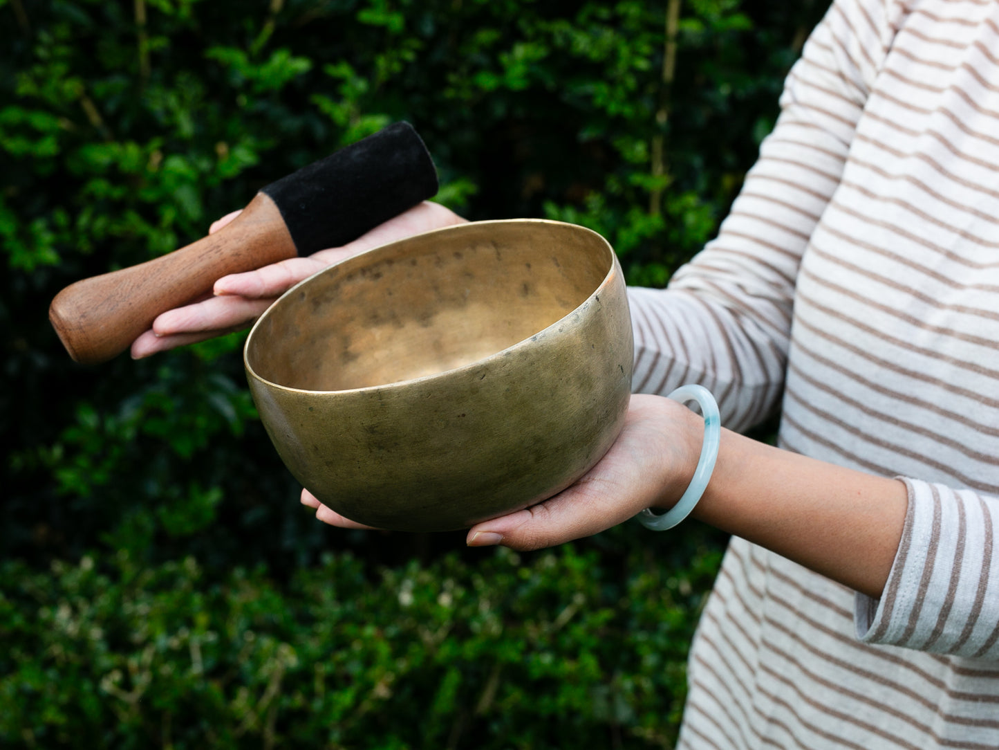 Old 'Tara' Singing Bowl - Base Note F#3 (185 Hz)