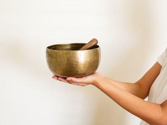 Tara Singing Bowl - Base Note F3 (178 Hz)
