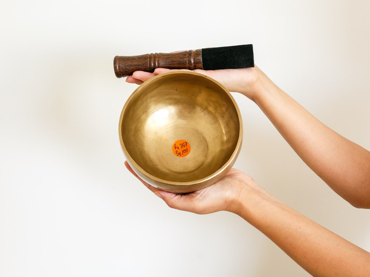 Small Contemporary Flow Singing Bowl - Base note F4 (357 Hz)